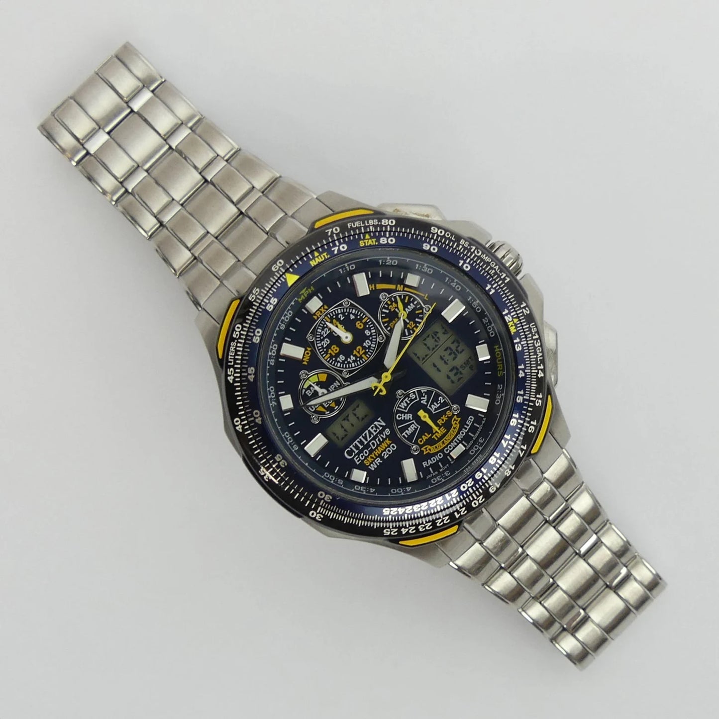 ساعة إيكو درايف الرياضية الفاخرة للرجال