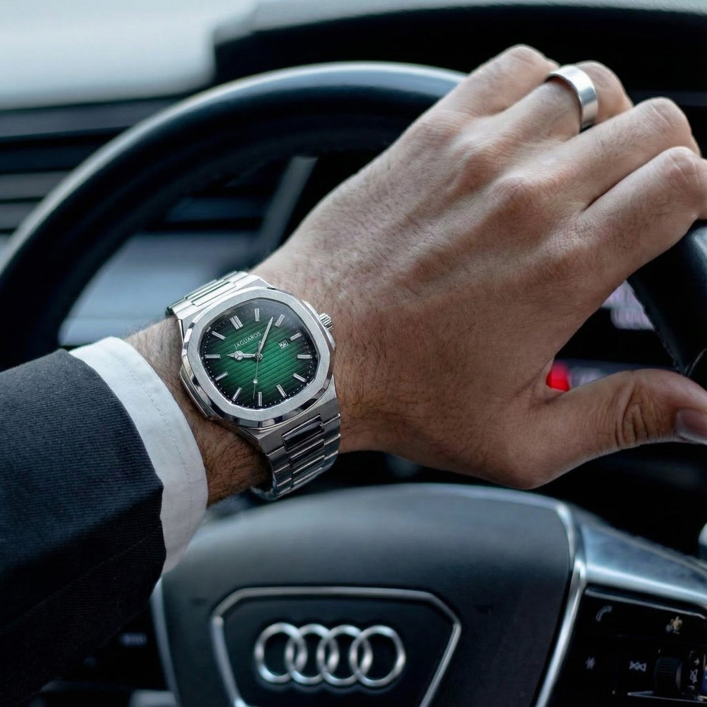 ساعة Aurelius Emerald