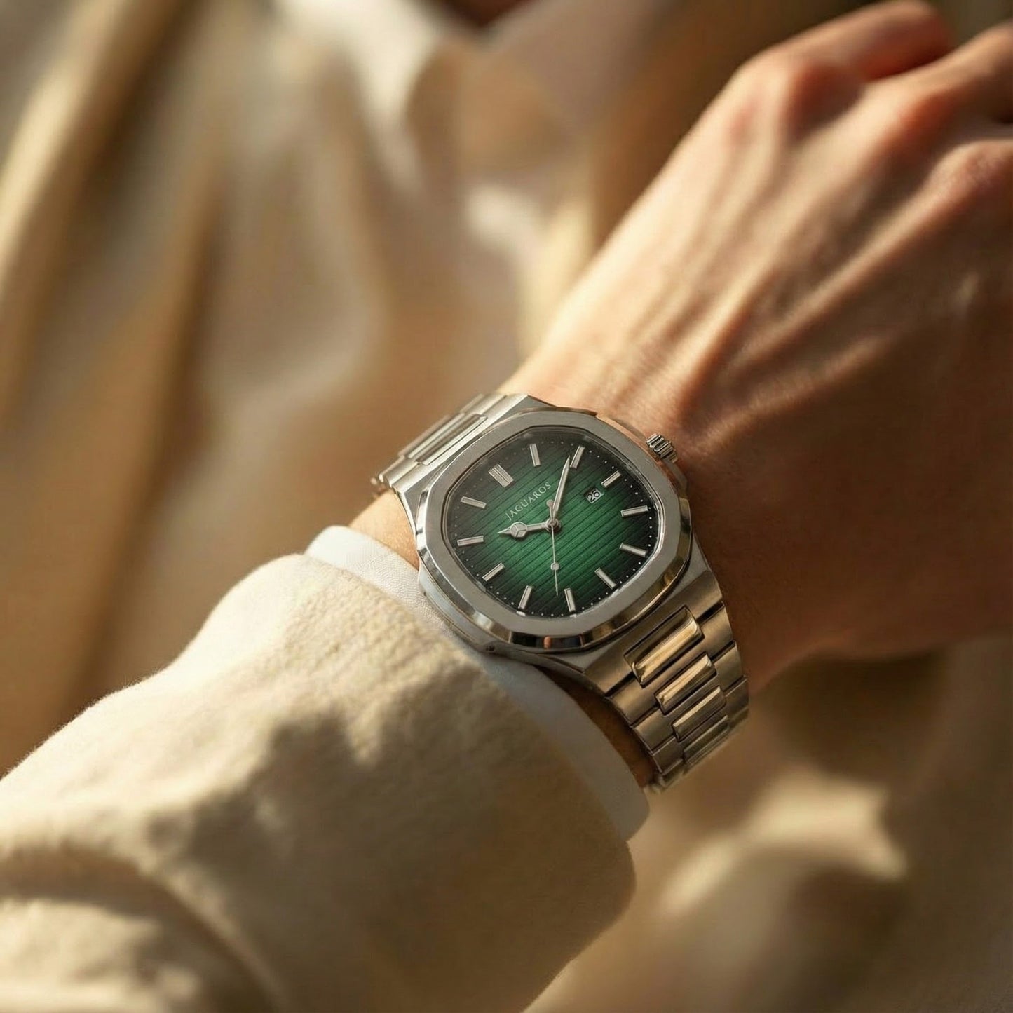 ساعة Aurelius Emerald