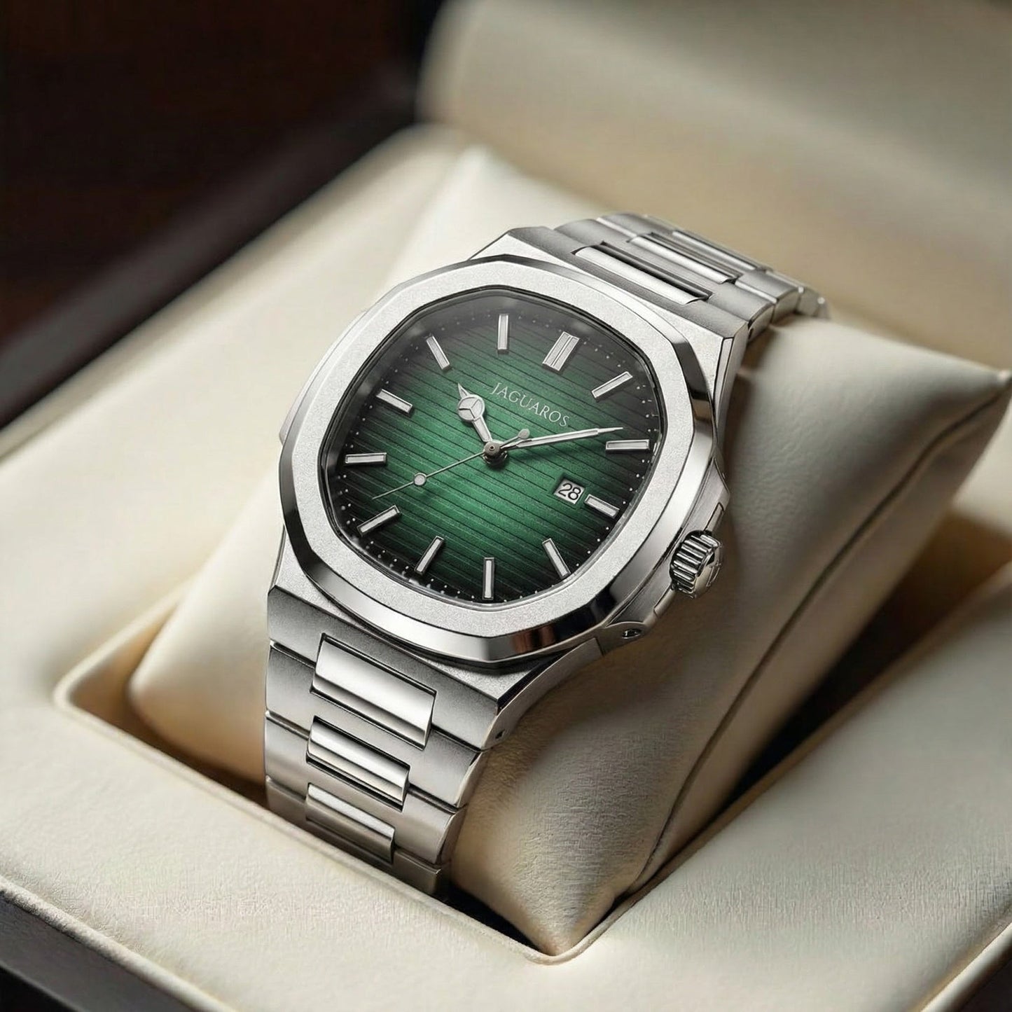 ساعة Aurelius Emerald